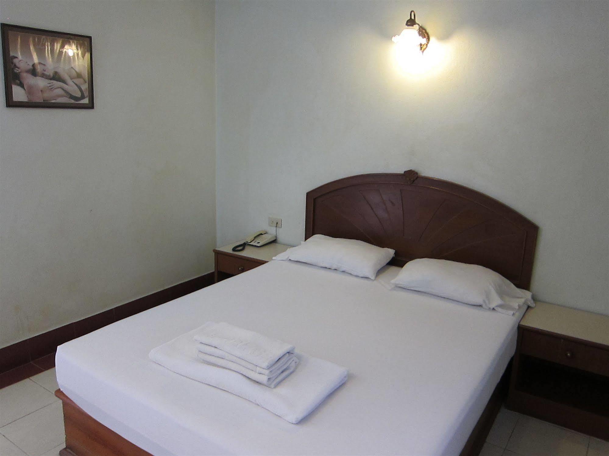 Oasis Resort Krabi Exterior photo